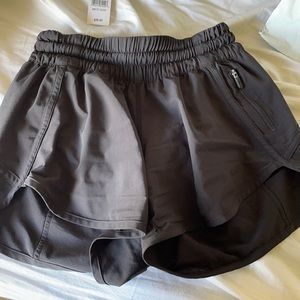 Black lulu shorts